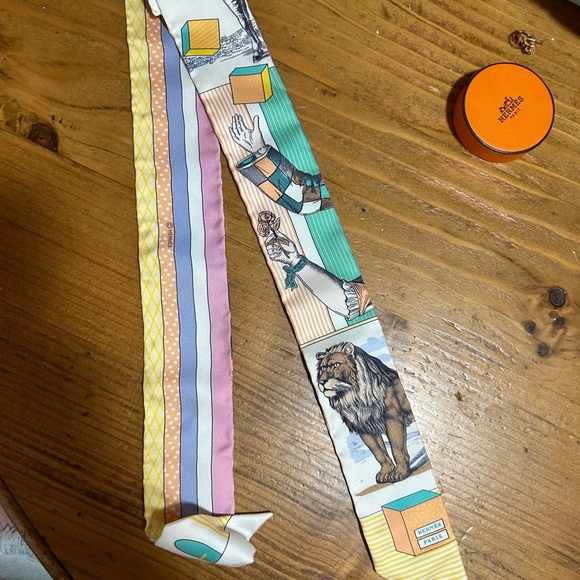 NWT Hermes Grand Theatre Nouveau Twilly - Picture 8 of 12